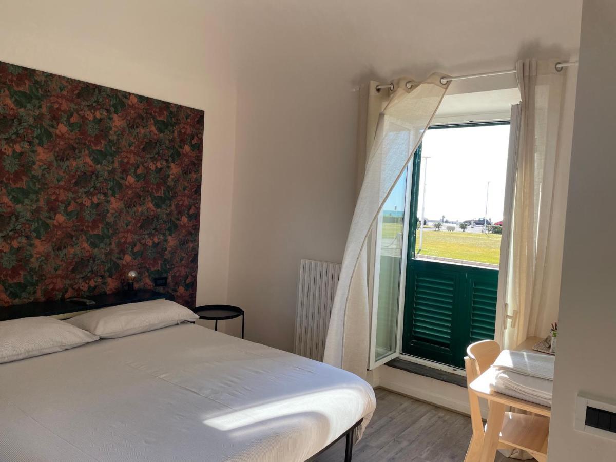Sunrise Bed & Breakfast Marina Di Pisa Eksteriør bilde